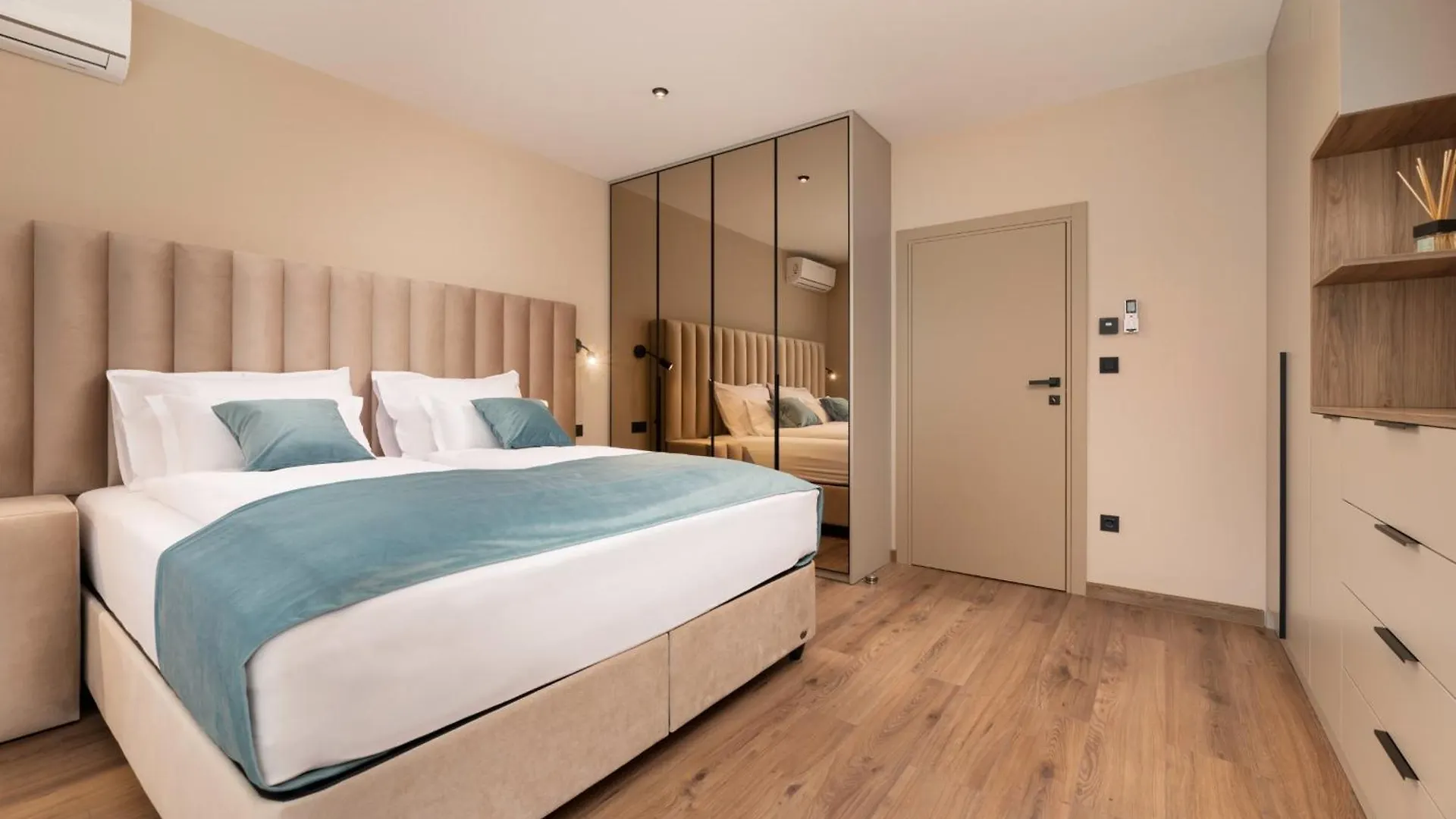 88 Trees Luxury Apartment Malinska