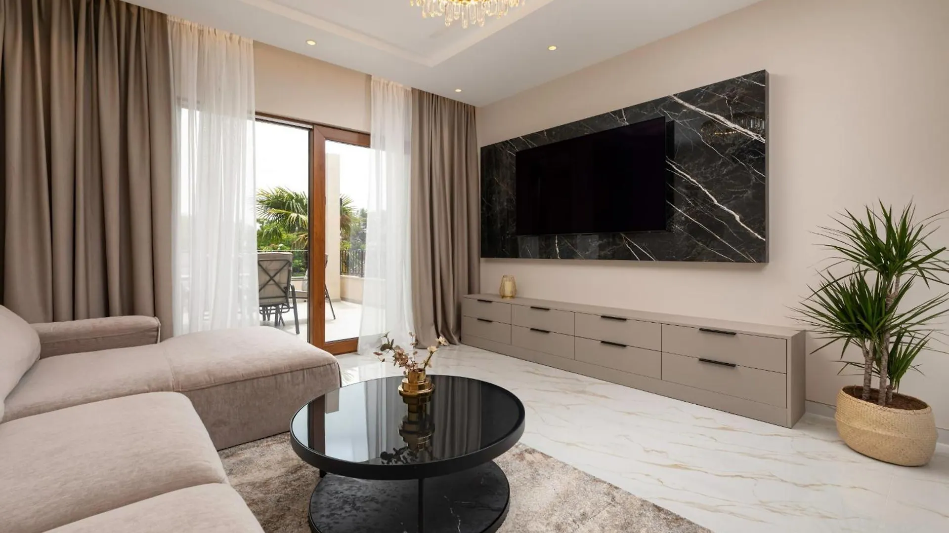 88 Trees Luxury Apartment Malinska 0*,