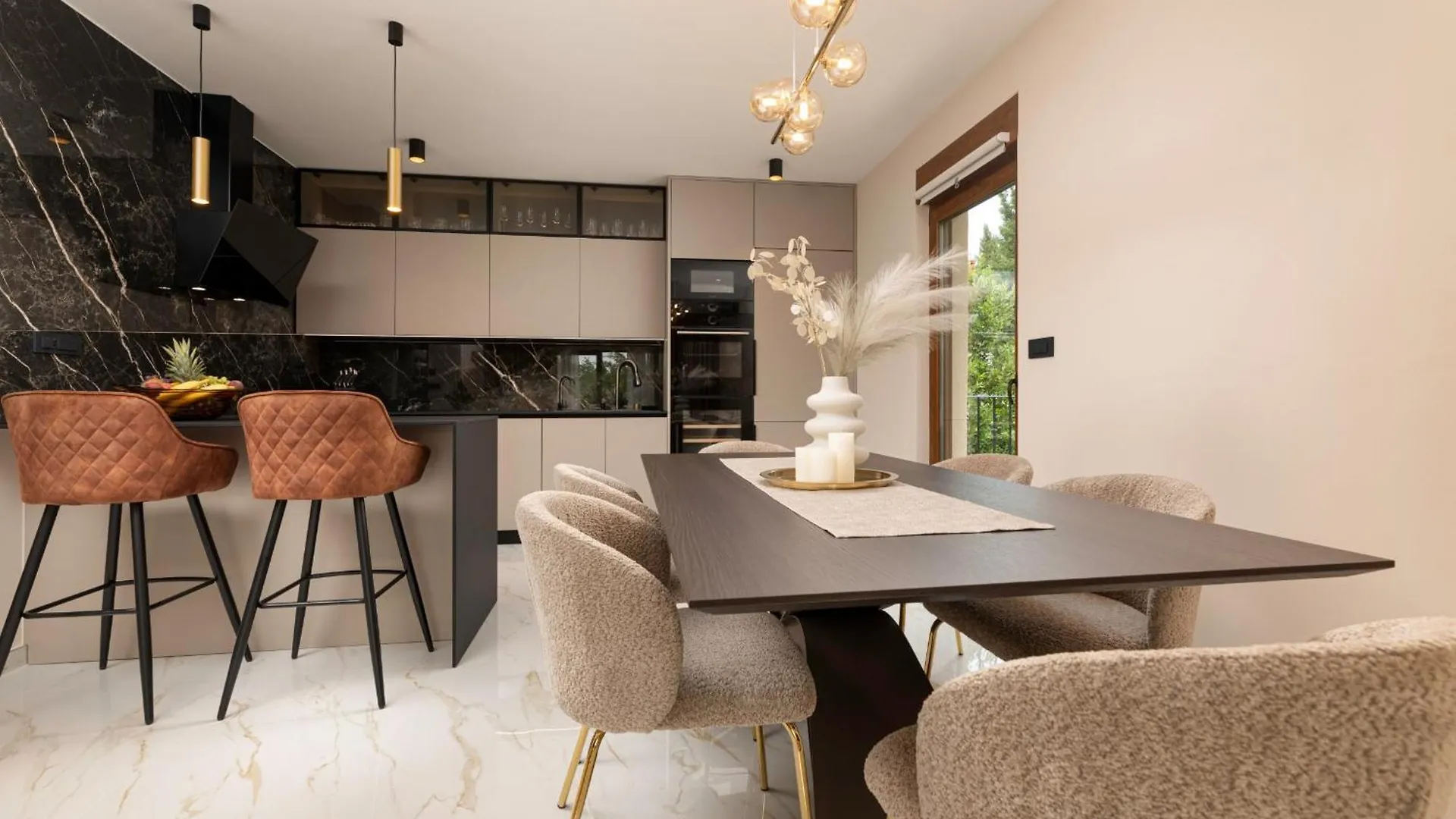 88 Trees Luxury Apartment Malinska