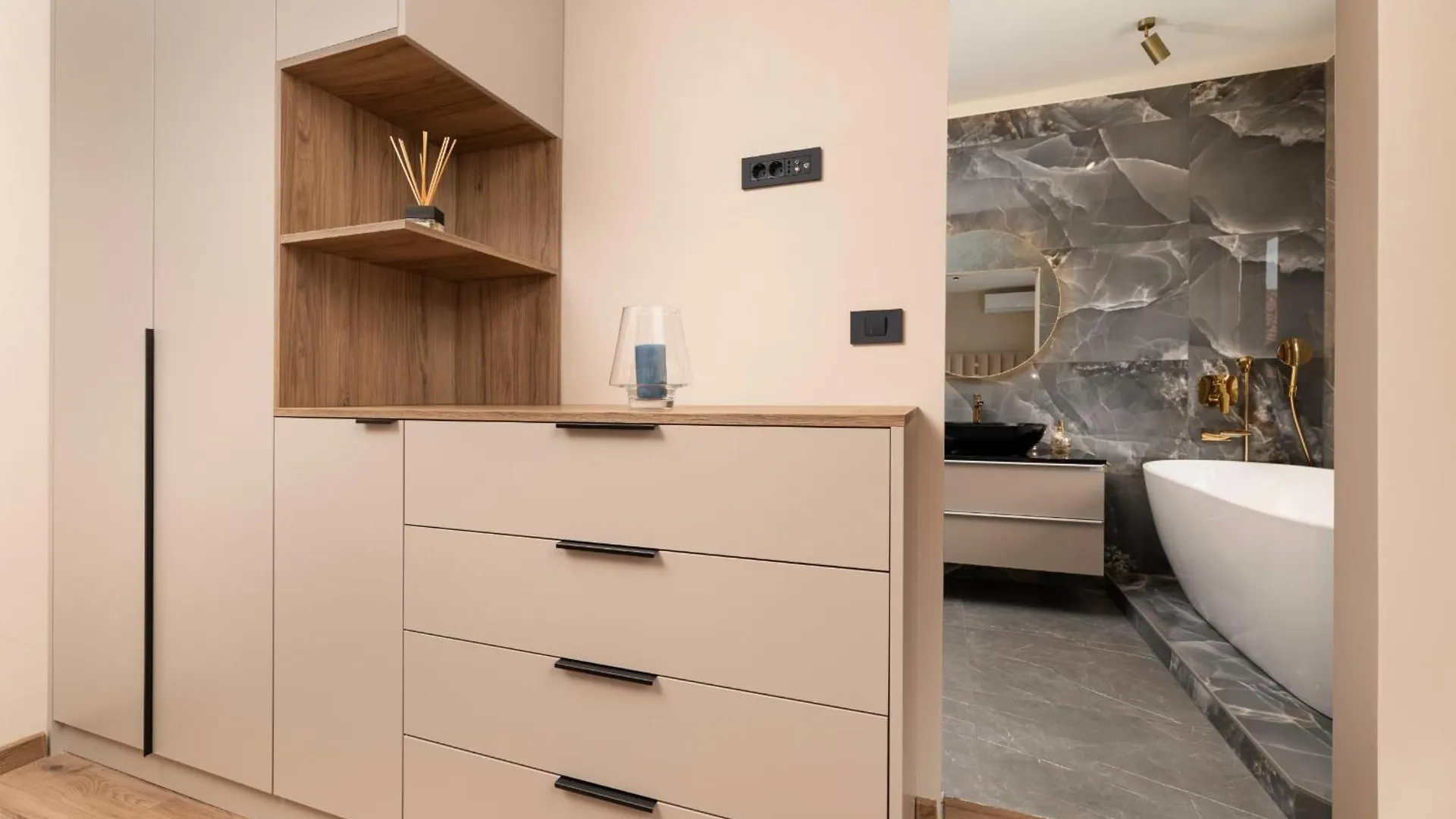 88 Trees Luxury Apartment Malinska